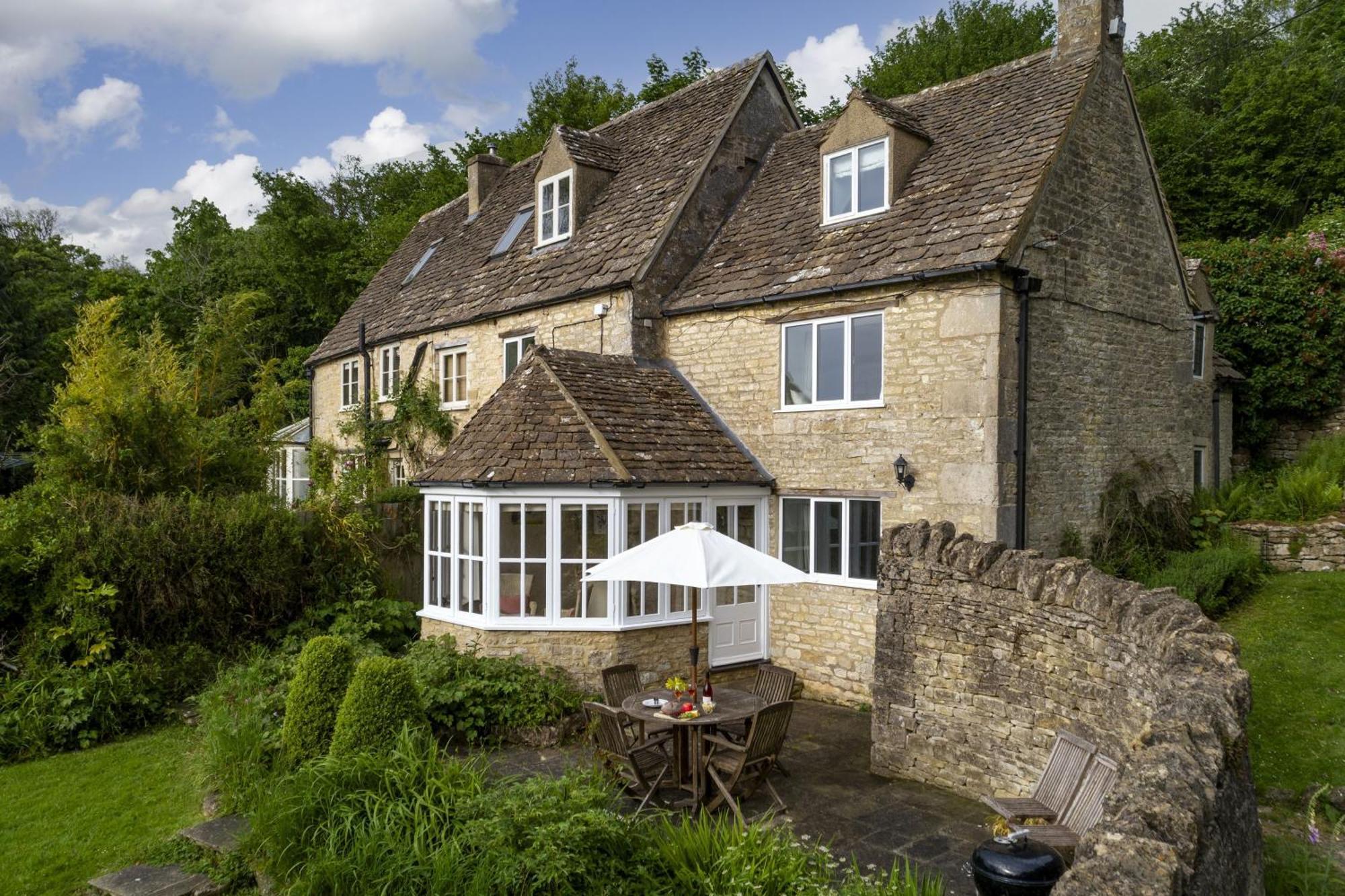 Grange Cottage Woodchester Exterior photo